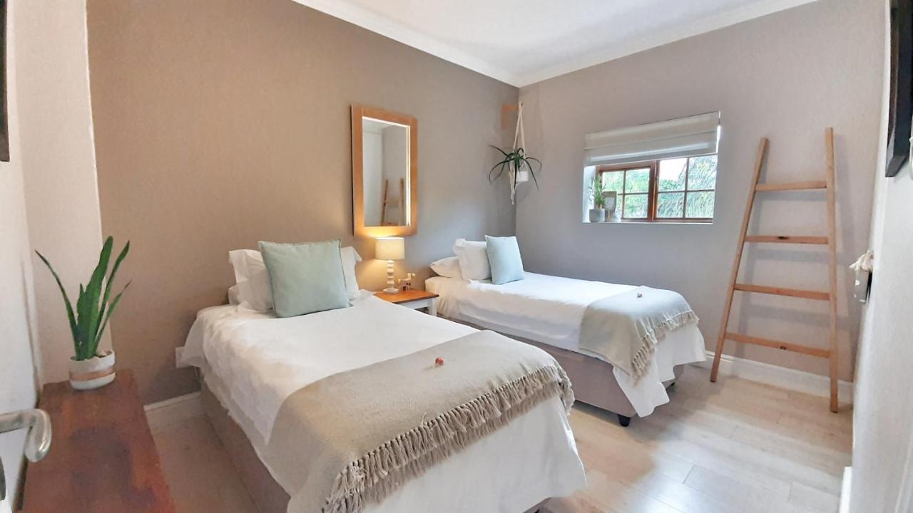 Hotel Woodlands Self Catering à Knysna Extérieur photo